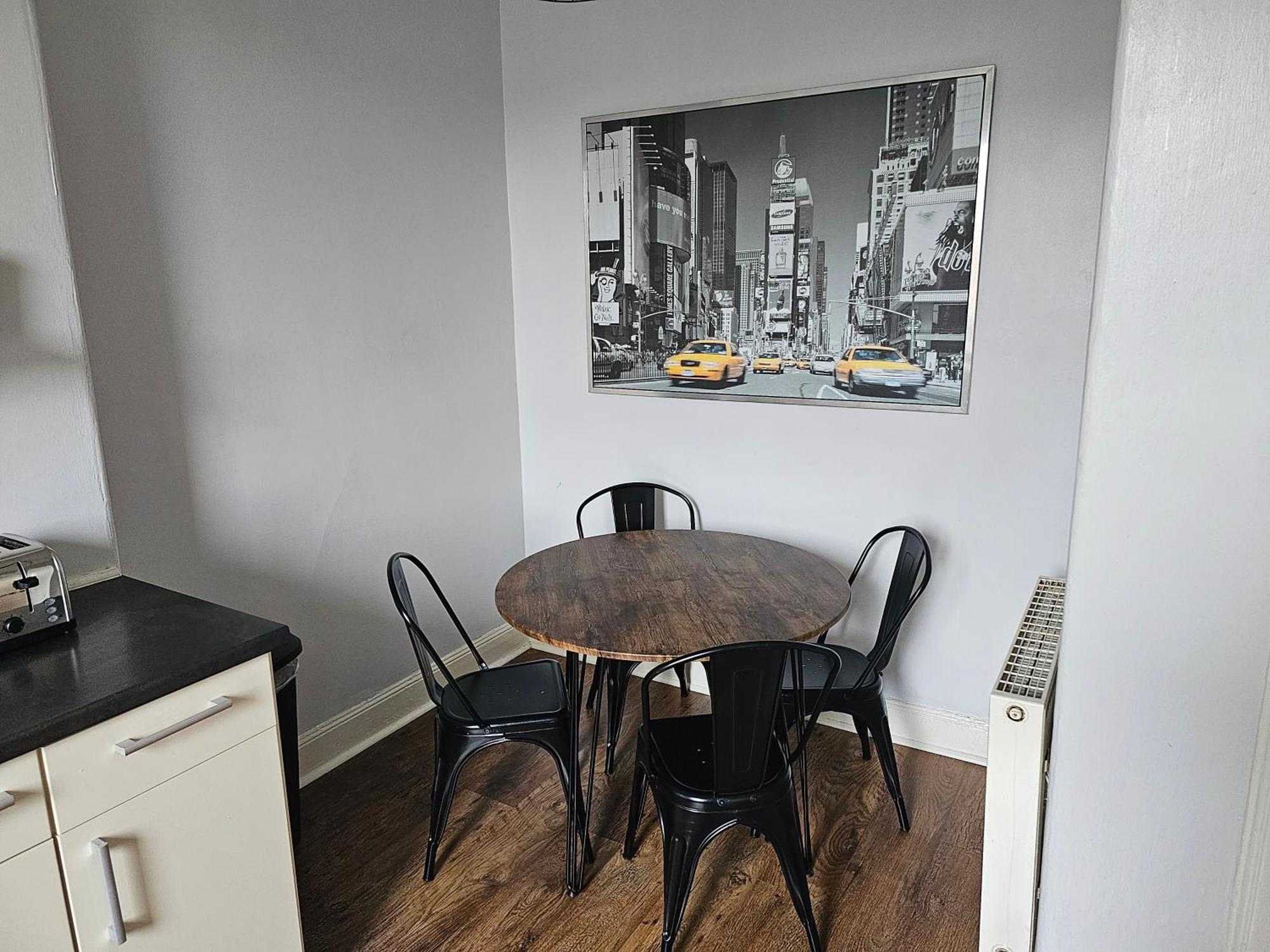Snug - Abhainn Apartment เฮเลนส์บะระ ภายนอก รูปภาพ