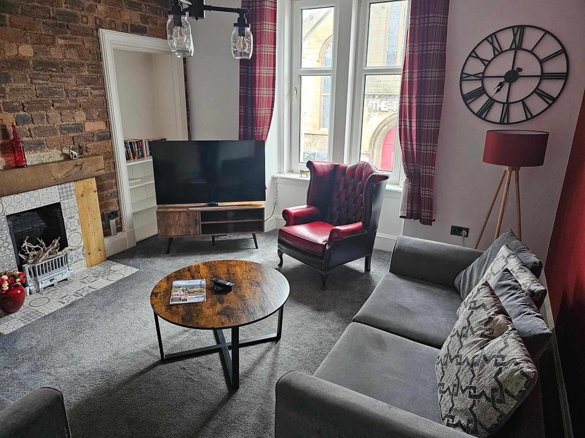 Snug - Abhainn Apartment เฮเลนส์บะระ ภายนอก รูปภาพ